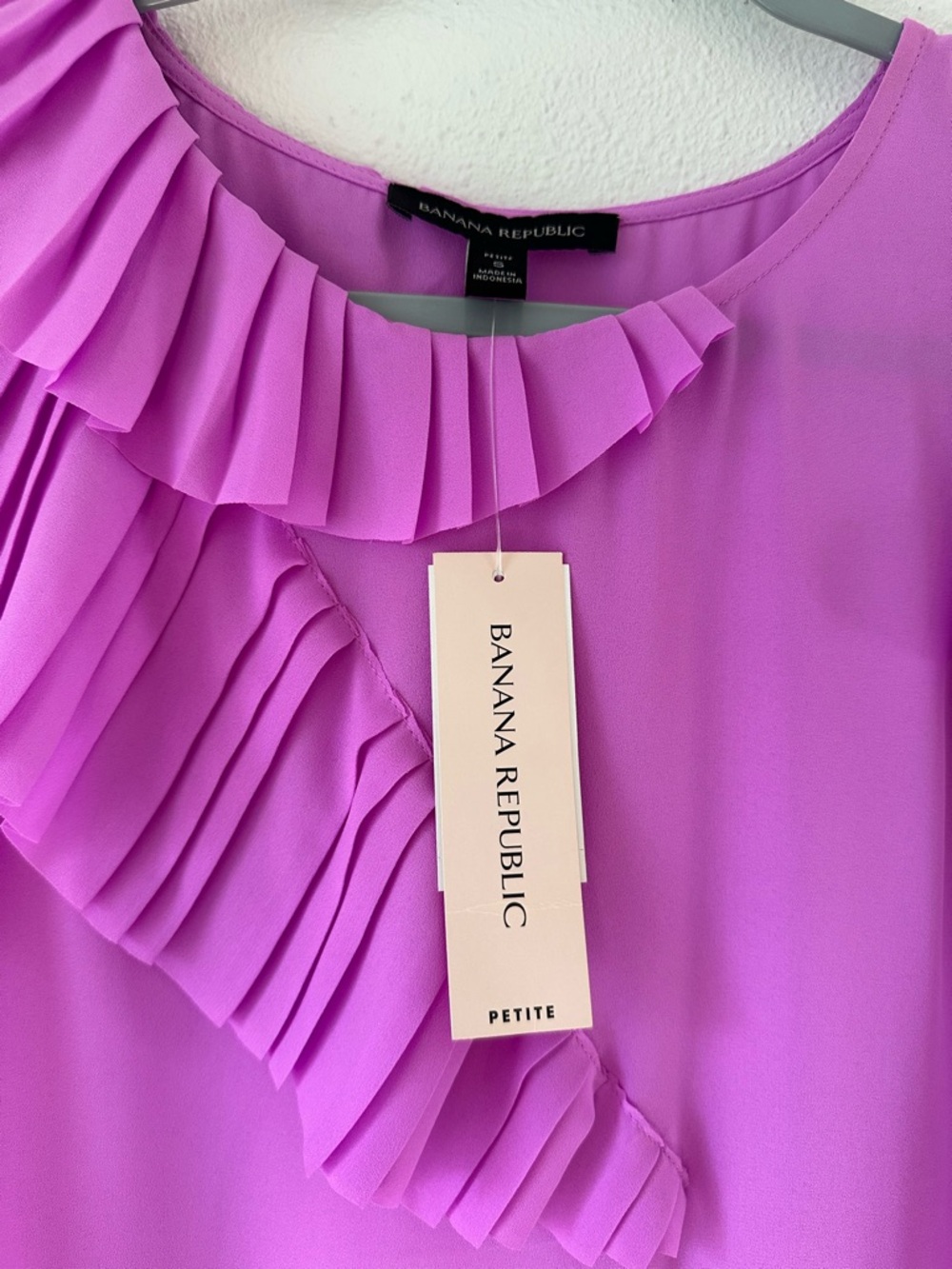 NWT Banana Republic pink/lavender ruffle top - Picture 11 of 14